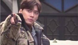 李易峰狗仔爆料视频大全,揭秘明星幕后生活